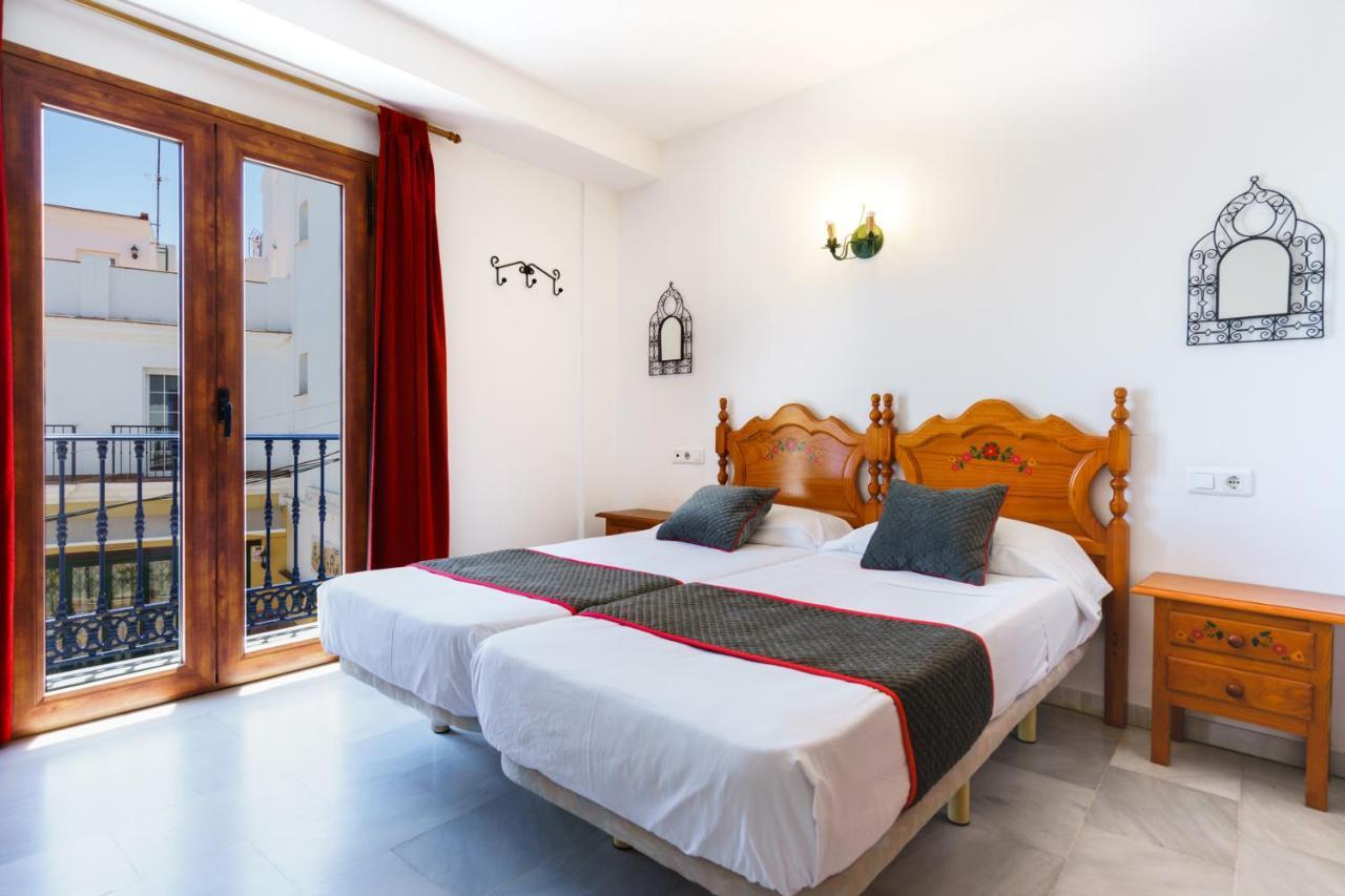 Apartamentos Pepe Mesa Нерха Экстерьер фото