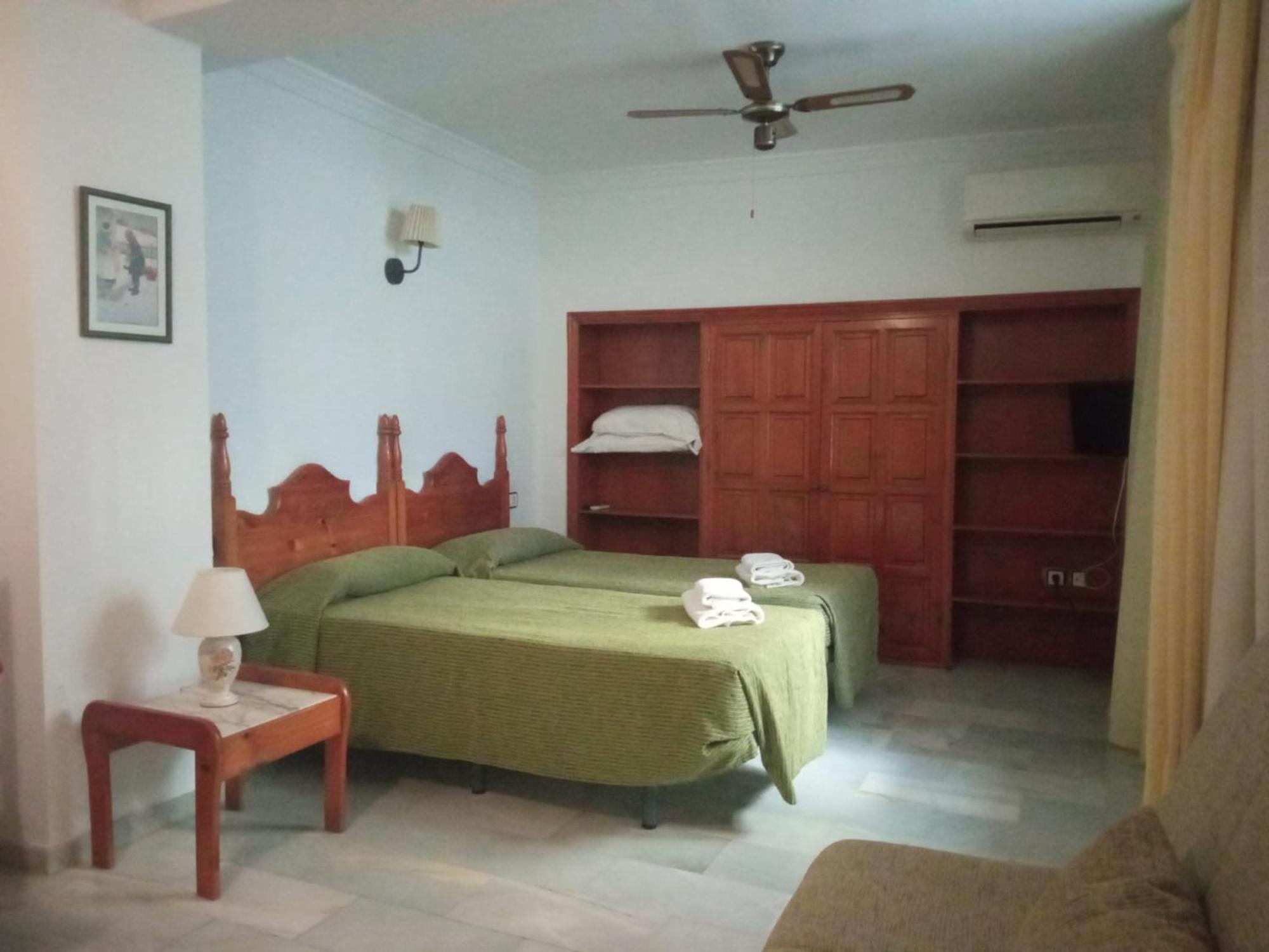 Apartamentos Pepe Mesa Нерха Экстерьер фото